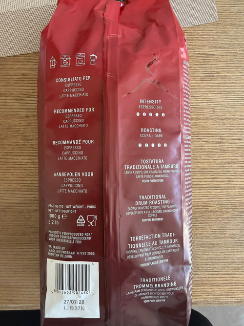 Retro confezione Nero Vesuviano caffè in grani 1 kg con informazioni prodotto